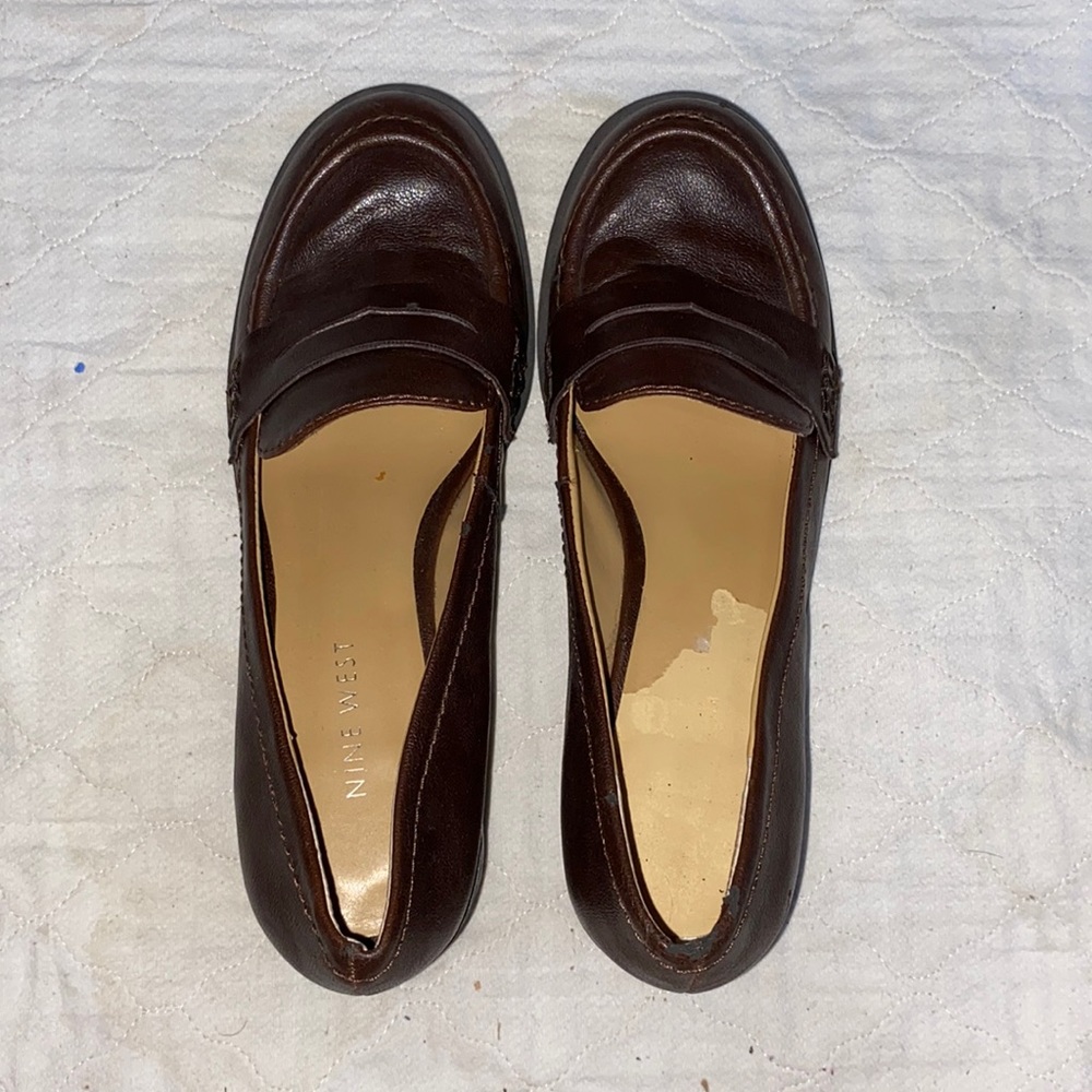 Nine West Loafer Heels (size 6)